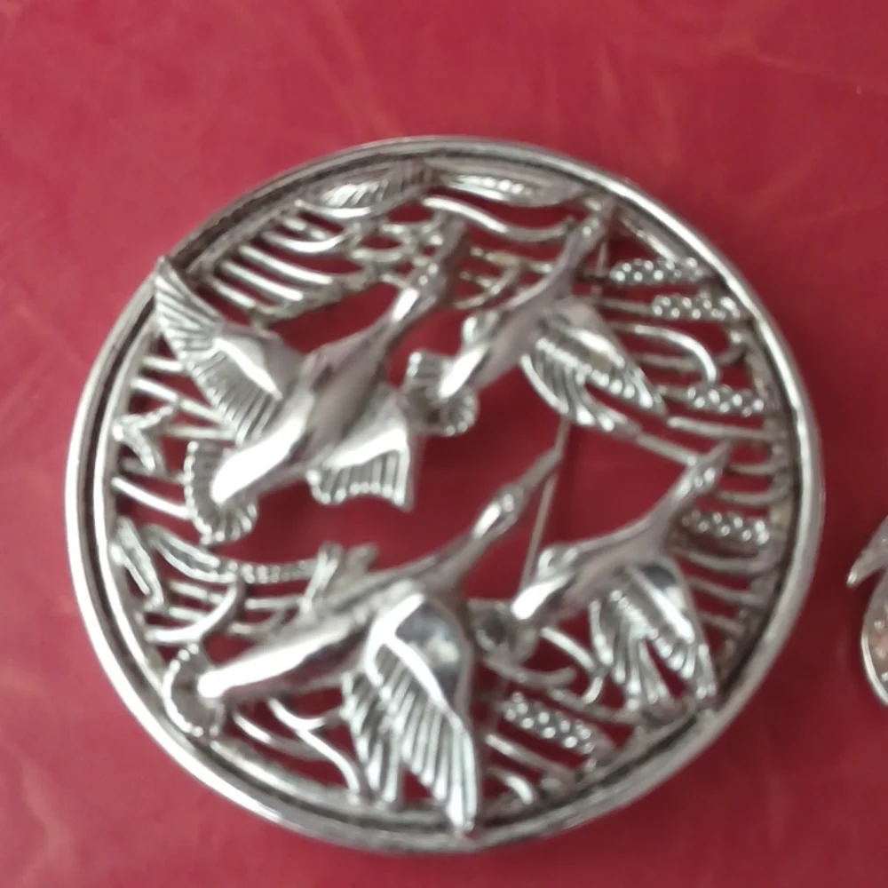 Sara Coventry brooches vintage jewelry